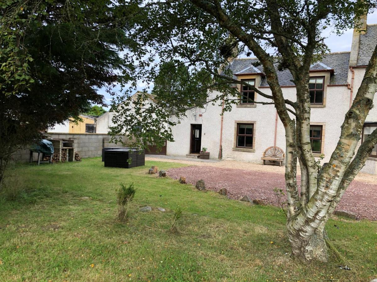 The Farmhouse, 6 Bed Property, ฟอร์เรส ภายนอก รูปภาพ